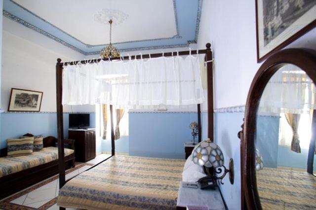 Monte Kristo Hotel Hermópolis Quarto foto