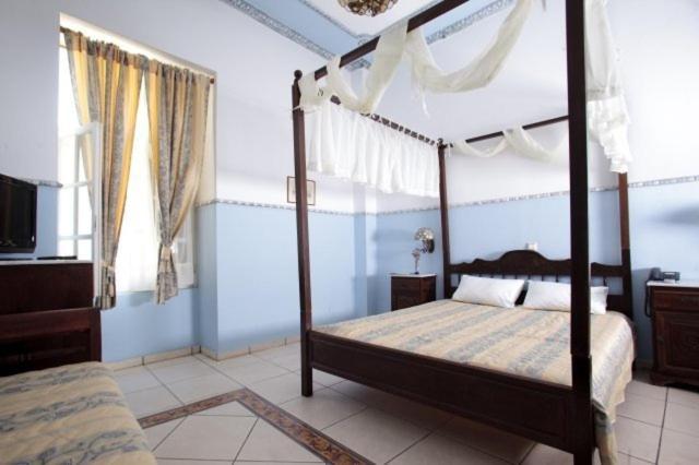 Monte Kristo Hotel Hermópolis Quarto foto